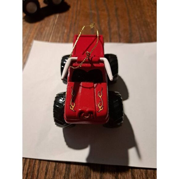 Monster Jam Ornaments El Toro Loco Max D + Hand-Painted Shatterproof Christmas - Picture 3 of 8